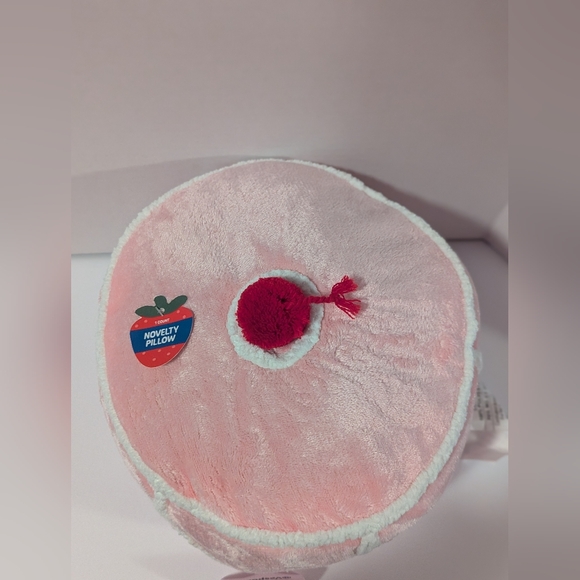 Target Bullseye Playground Valentines Pillow Cake Pink Frosted W/ Cherry On Top - Picture 5 of 8
